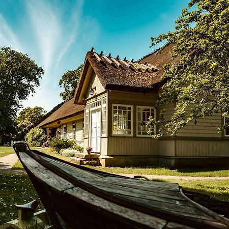 Vanatoa Taluhotell Koguva Buitenkant foto