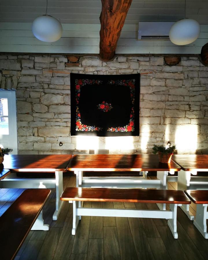 Vanatoa Taluhotell Koguva Buitenkant foto
