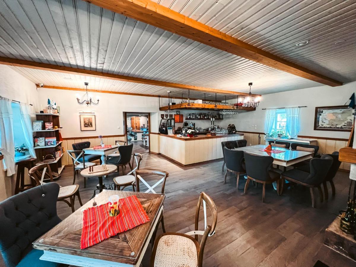 Vanatoa Taluhotell Koguva Buitenkant foto