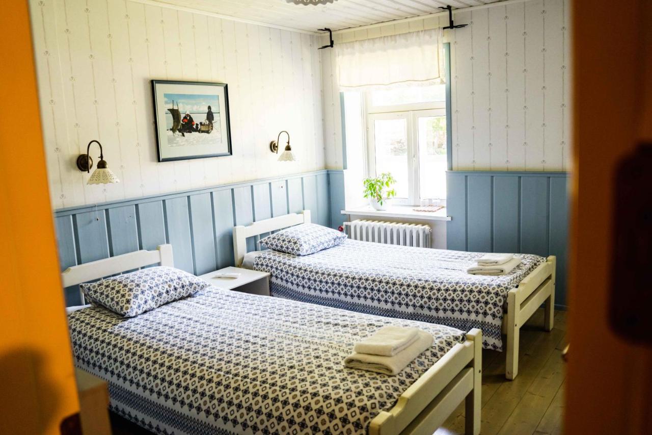 Vanatoa Taluhotell Koguva Buitenkant foto