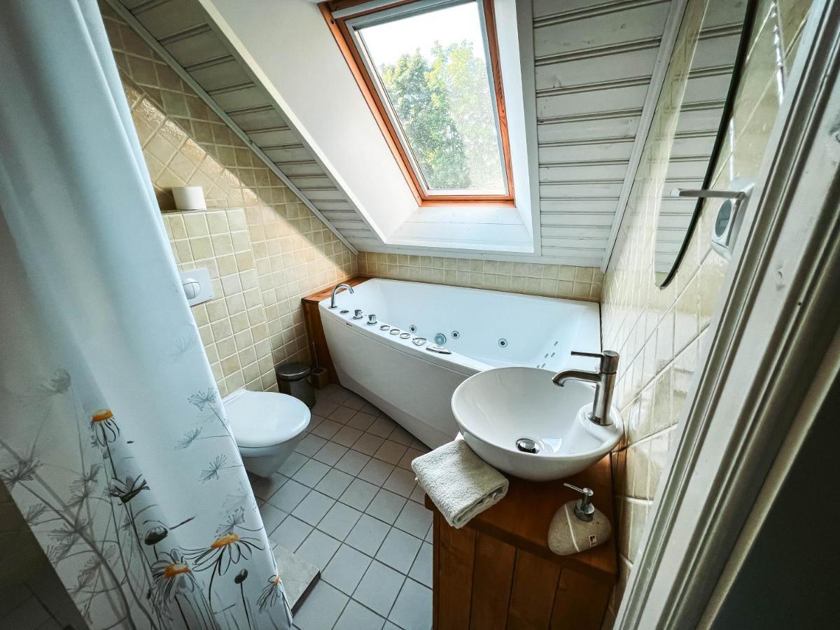 Vanatoa Taluhotell Koguva Buitenkant foto