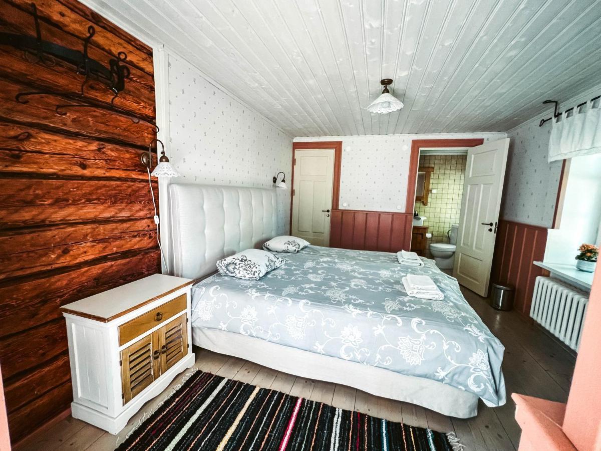 Vanatoa Taluhotell Koguva Buitenkant foto