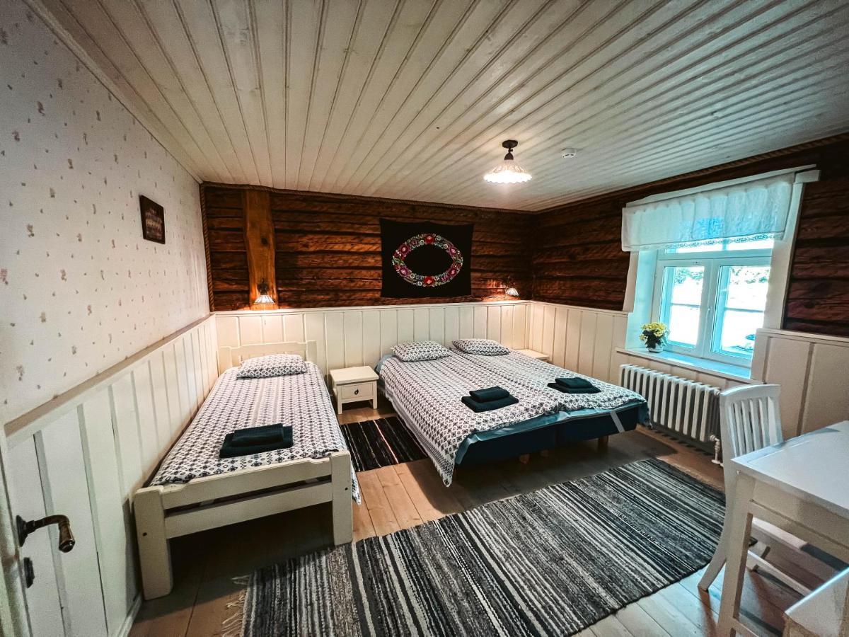 Vanatoa Taluhotell Koguva Buitenkant foto